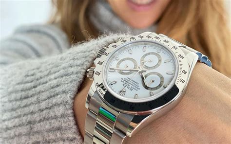 l found a rolex in department store|Rare $250,000 Rolex Watch Found in Woman's $25 .